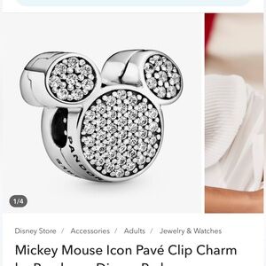 Pandora Disney Parks Mickey Pave Clip